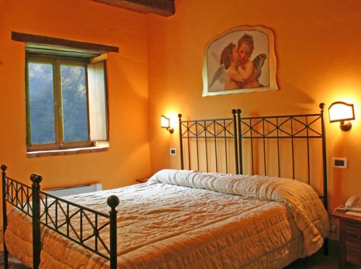 Villa Podere Pian De' Cortini Serravalle  Zimmer foto